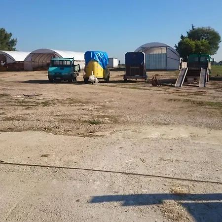 Masseria Monticchio Κάμπινγκ